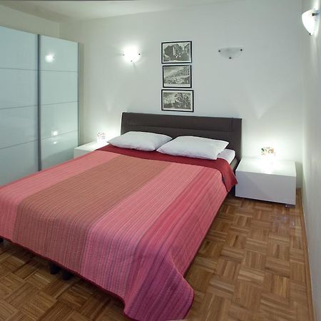 Ideal Location Split Apartments Zimmer foto
