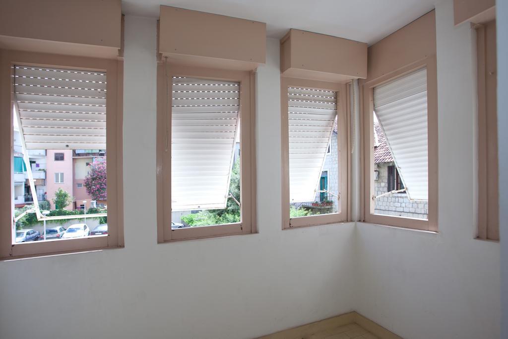 Ideal Location Split Apartments Zimmer foto