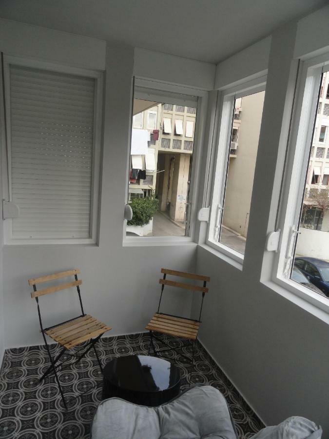Ideal Location Split Apartments Exterior foto